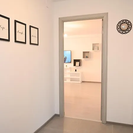 Apartment Sea *